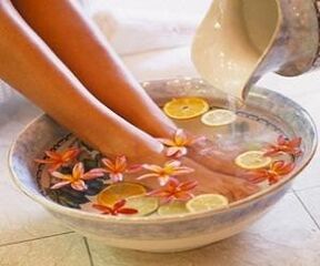 Tratamentul ciupercii pe picioare cu remedii populare